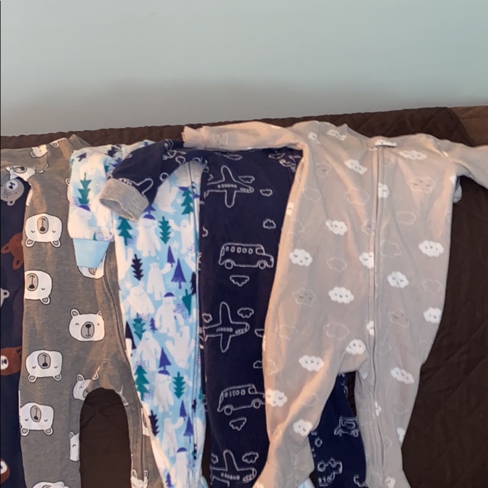 Sleep suits 6-12 months barely worn